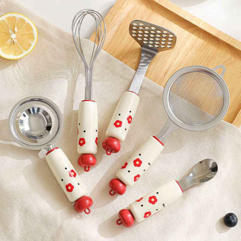Baby Food Strainer - キッチンガジェットセット、ベビーフード調理器具、卵セパレーター、泡立て器、マッシャー、ストレーナー、スプーン、料理やベーキングに便利な実用的なギフト