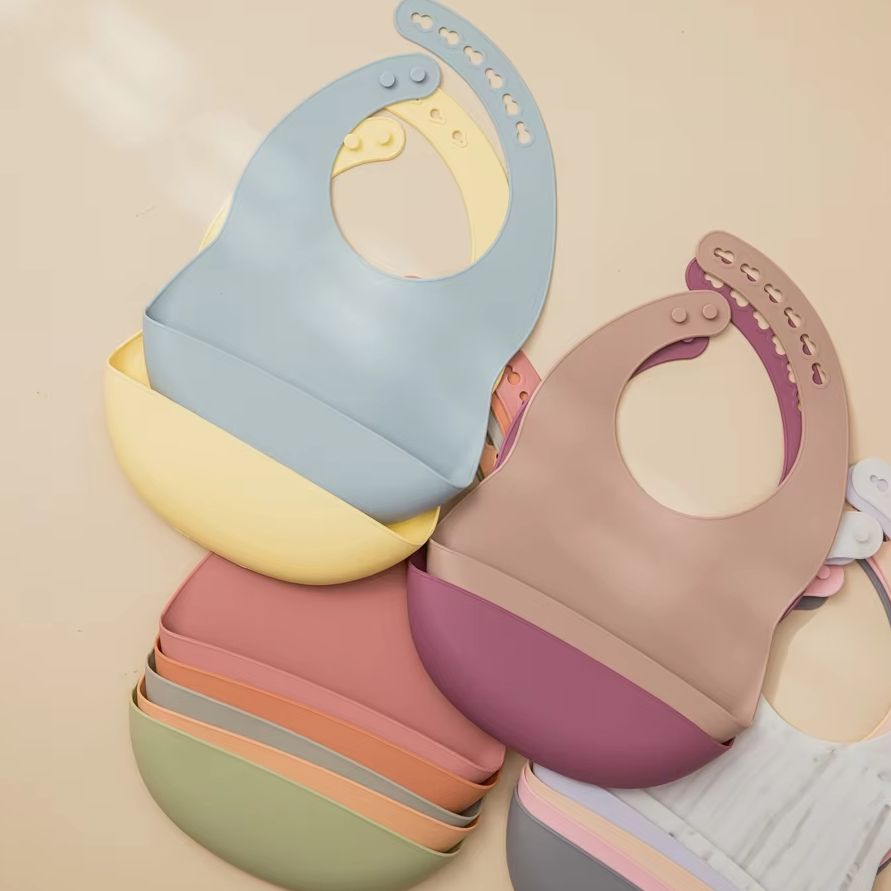 1pc 調節可能なベビーシリコンよだれかけ マルチカラー 食 - Baby Food Newborn のレビューと価格
